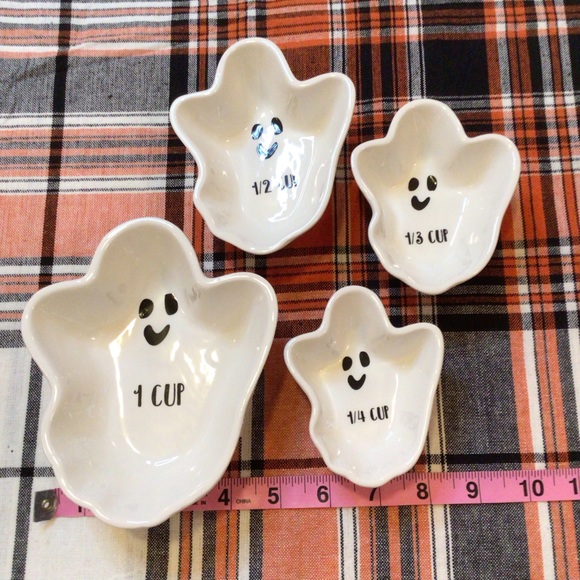 Ceramic ghost shaped measuring cups set of 4 NIB the Bakehouse Ciroa - Picture 3 of 6